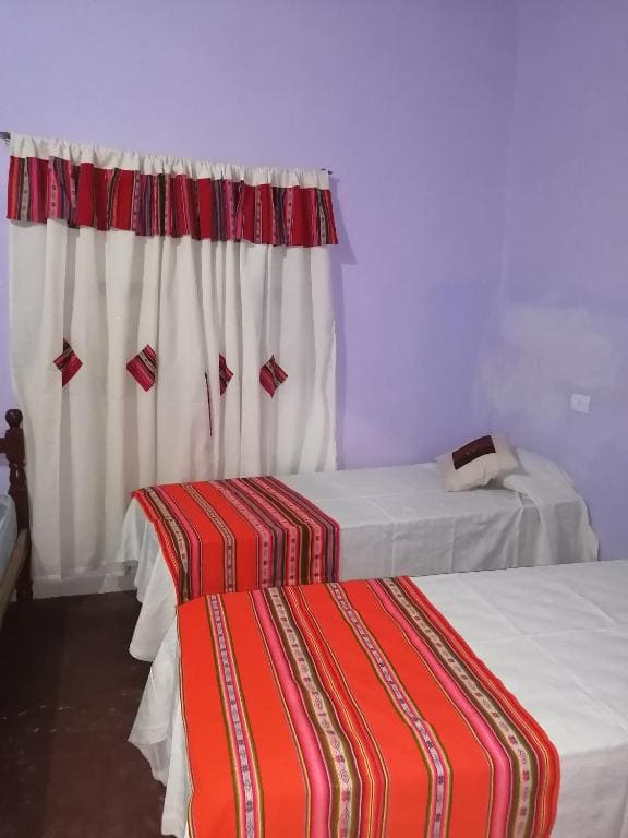Standard Family Room room - Image 2