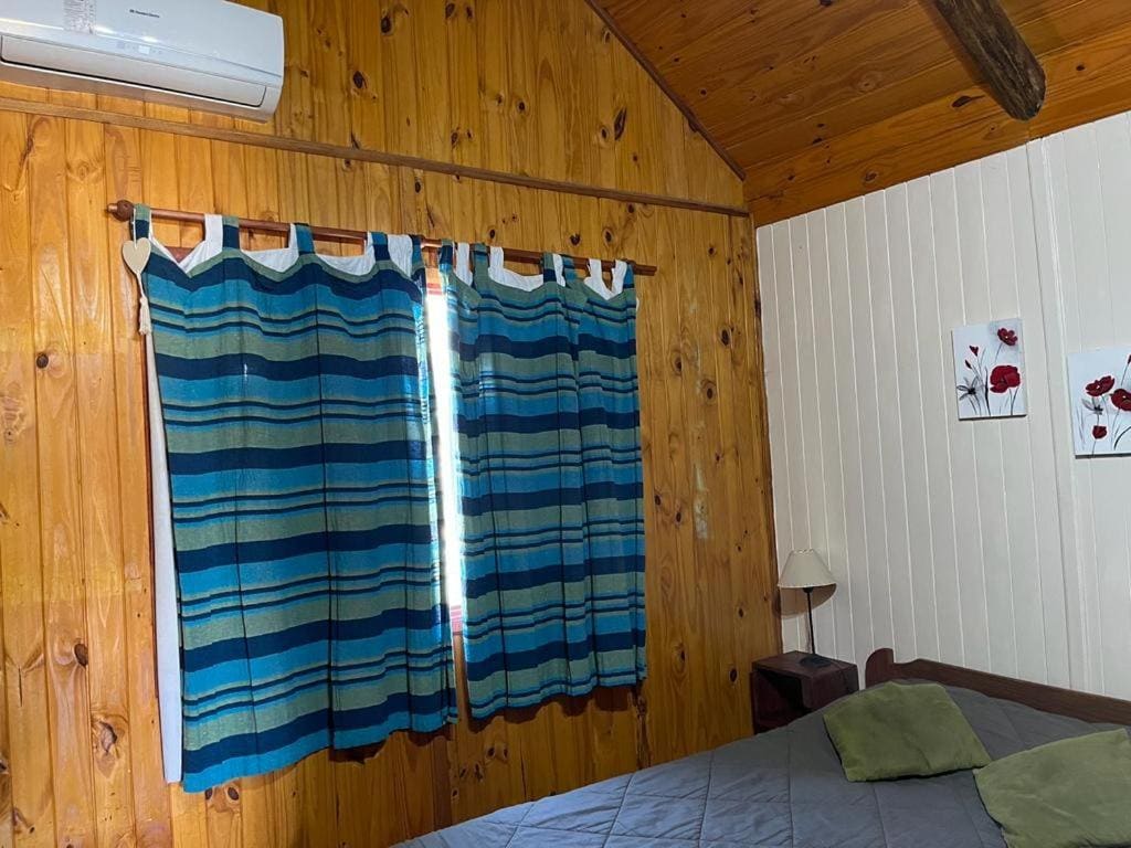Bungalow with Garden View room - Image 1