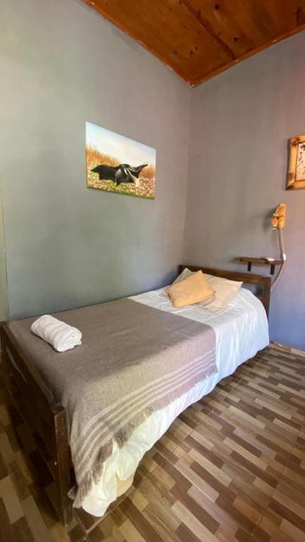 Twin Room with Private Bathroom room - Image 3