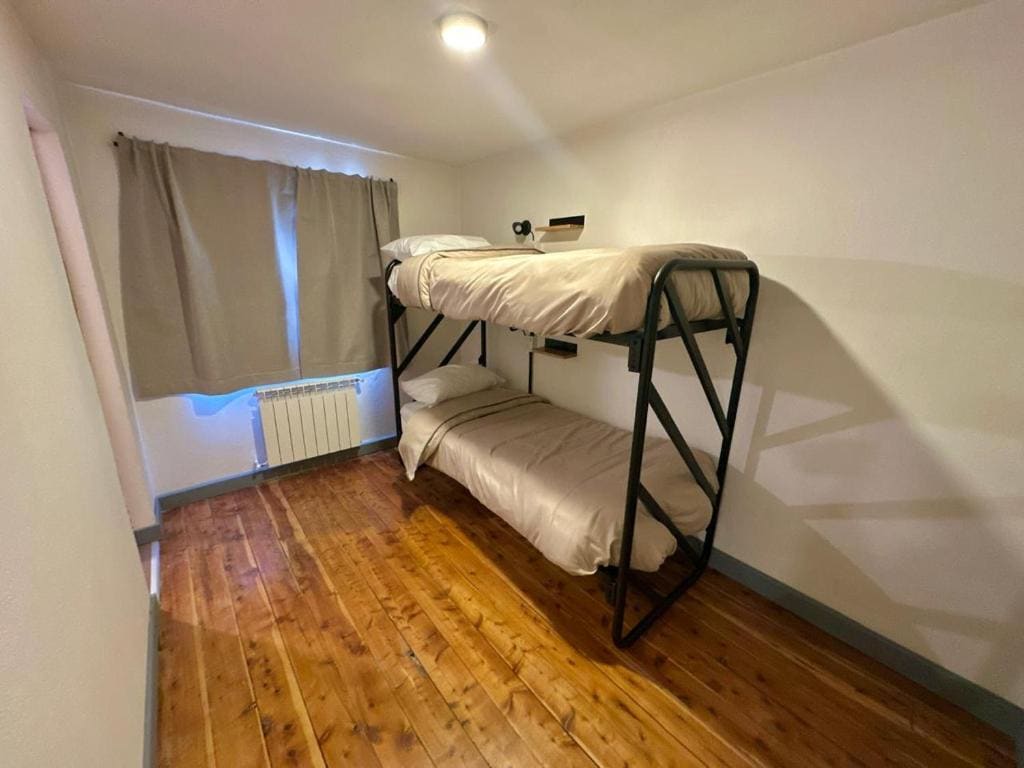 Twin Room with Private Bathroom room - Image 1