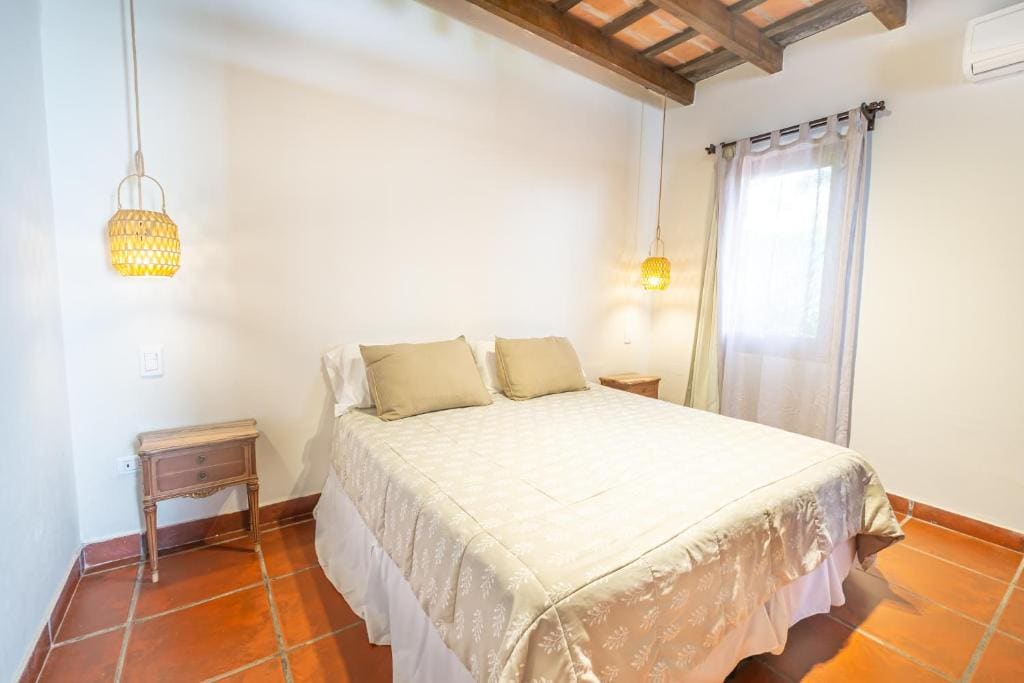 Family Room room - Image 1
