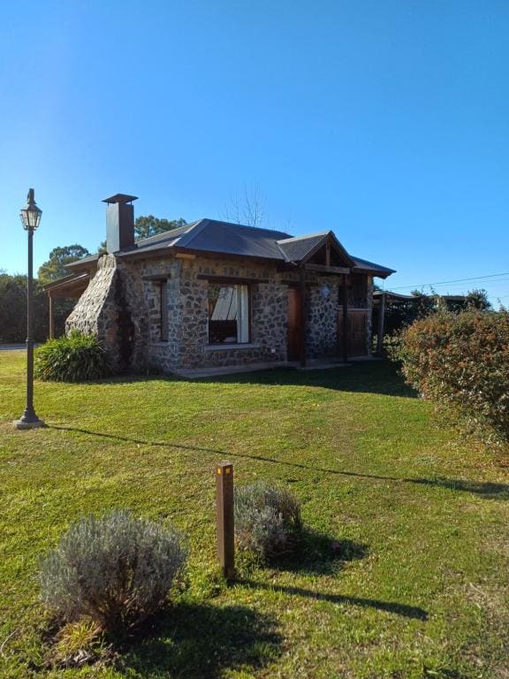 Cottage with Garden View room - Image 1