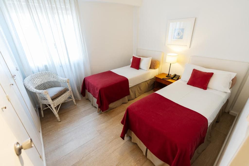 One-Bedroom Standard Apartment room - Image 1