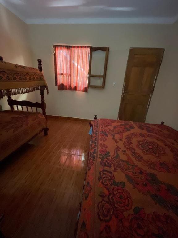 Family Room room - Image 3