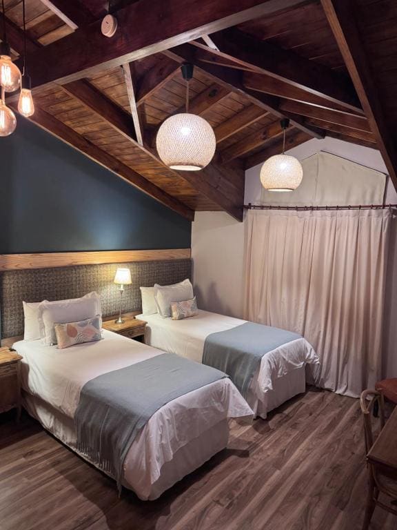 Superior Deluxe Double or Twin Room room - Image 1