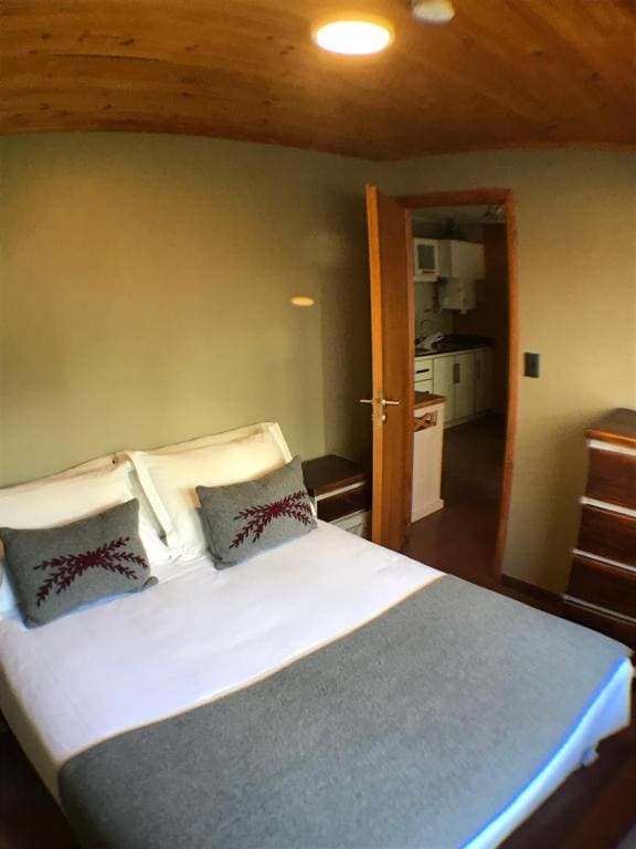 Cottage with Garden View room - Image 1