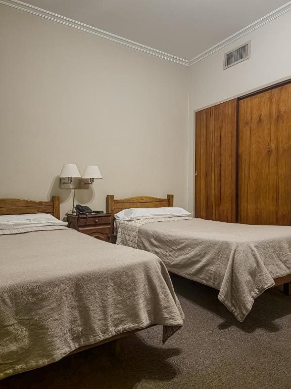 Standard Twin Room room - Image 2