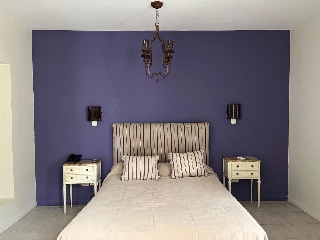One-Bedroom Standard Apartment room - Image 1