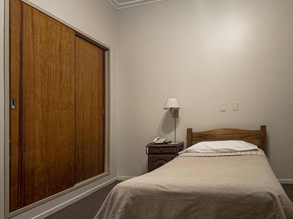 Standard Single Room room - Image 2