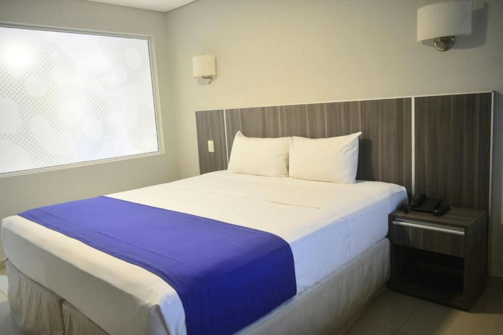 Superior King Room room - Image 1