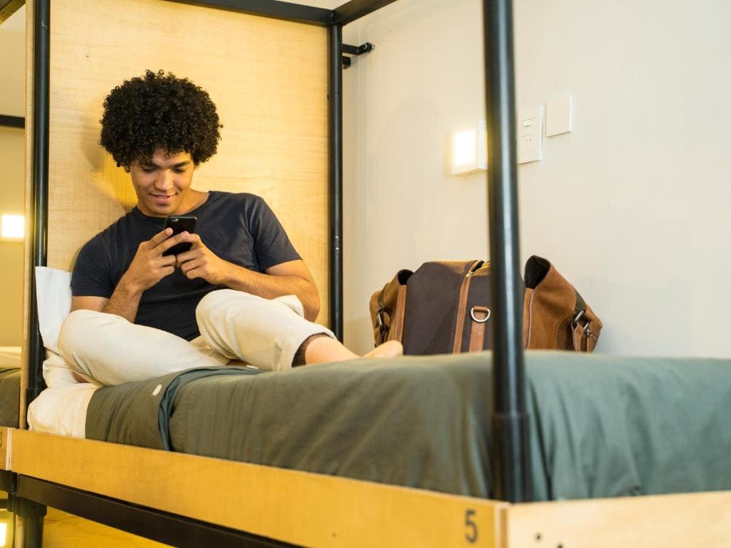 Single Bed in Dormitory Room with Air-Conditioning room - Image 2