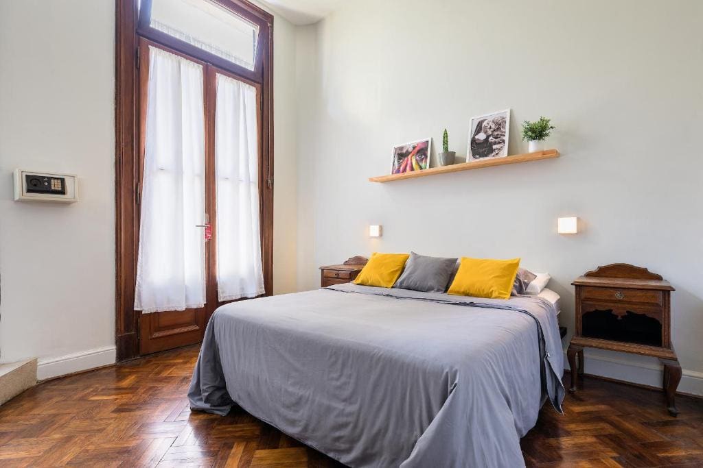 Twin Room with Private Bathroom room - Image 1