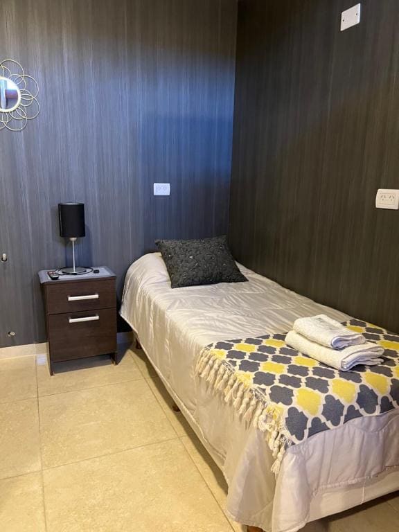 Standard Quadruple Room room - Image 2