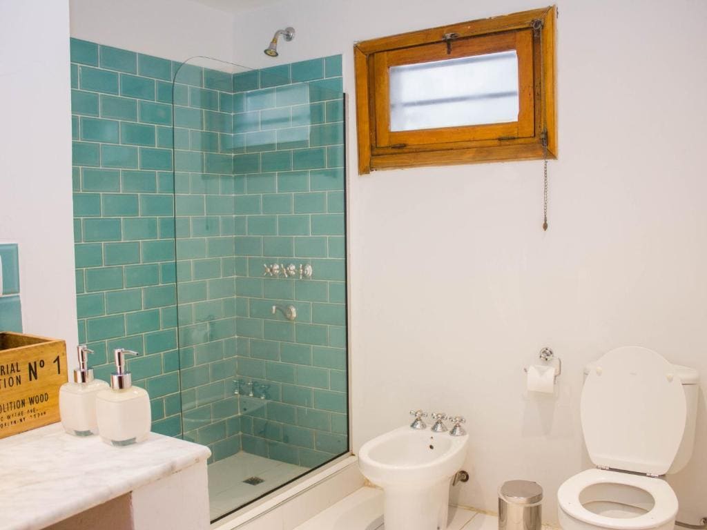 Double Room with Private External Bathroom room - Image 3