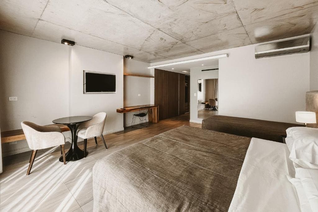 King Suite with Balcony room - Image 1