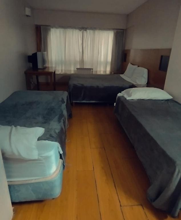 Classic Triple Room room - Image 1