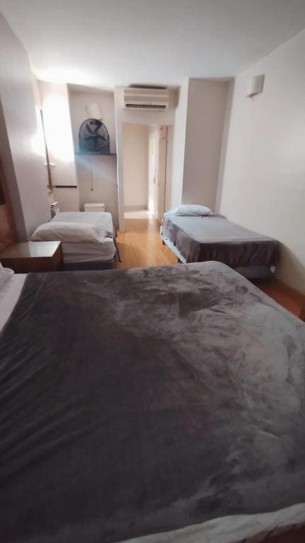 Classic Triple Room room - Image 3