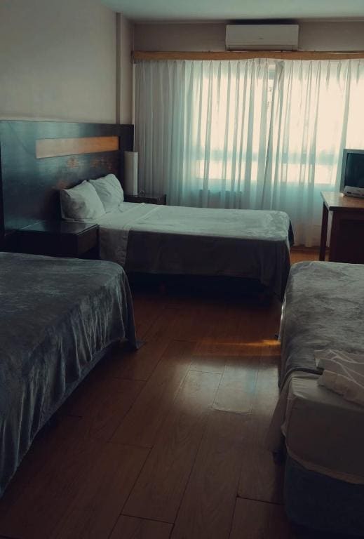 Quadruple Room room - Image 1