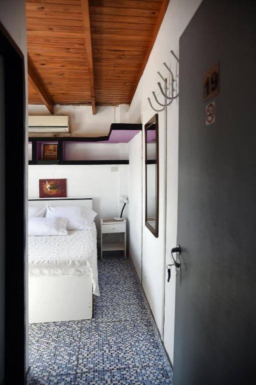 Double Room with Private Bathroom room - Image 2