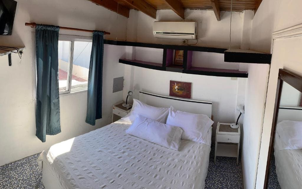 Double Room with Private Bathroom room - Image 1