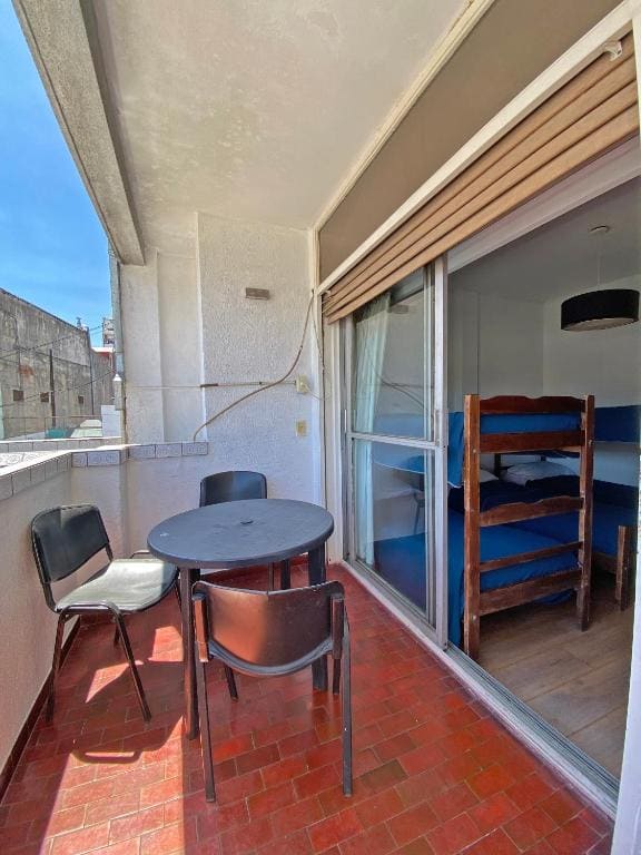 Quadruple Room with Shared Bathroom room - Image 2