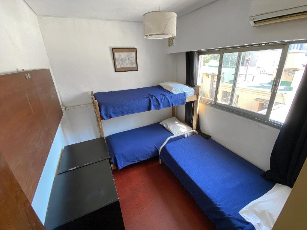 Triple Room with Shared Bathroom room - Image 2
