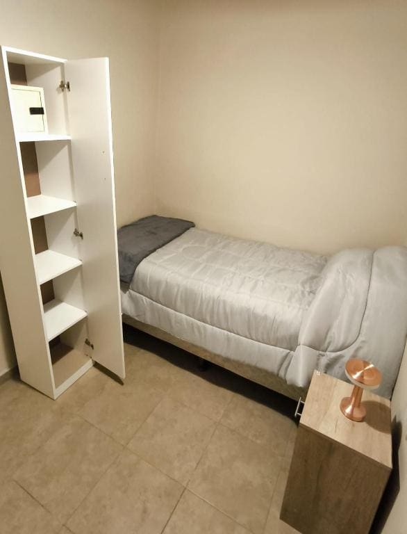 Room room - Image 3
