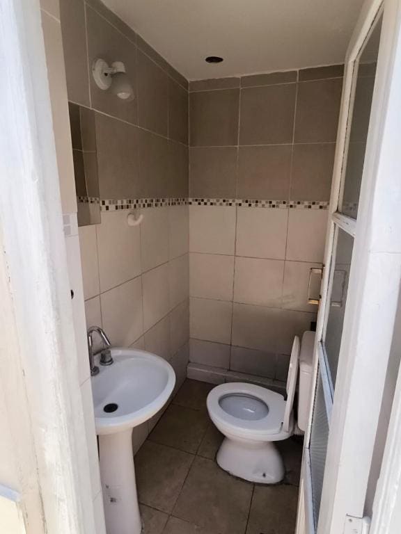 Room room - Image 1