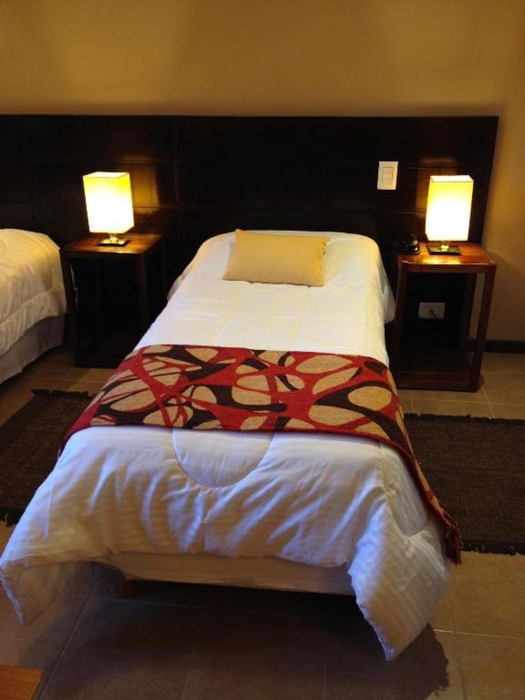 Standard Double or Twin Room room - Image 2