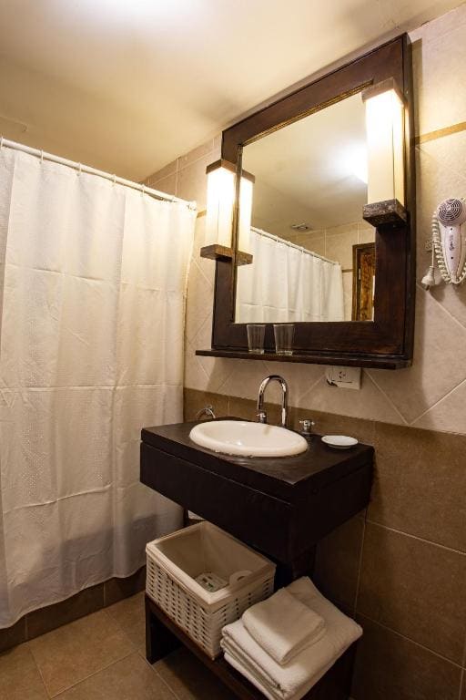 Superior Double or Twin Room room - Image 3