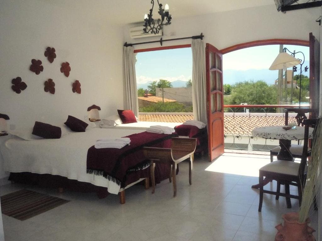 Superior Triple Room room - Image 1