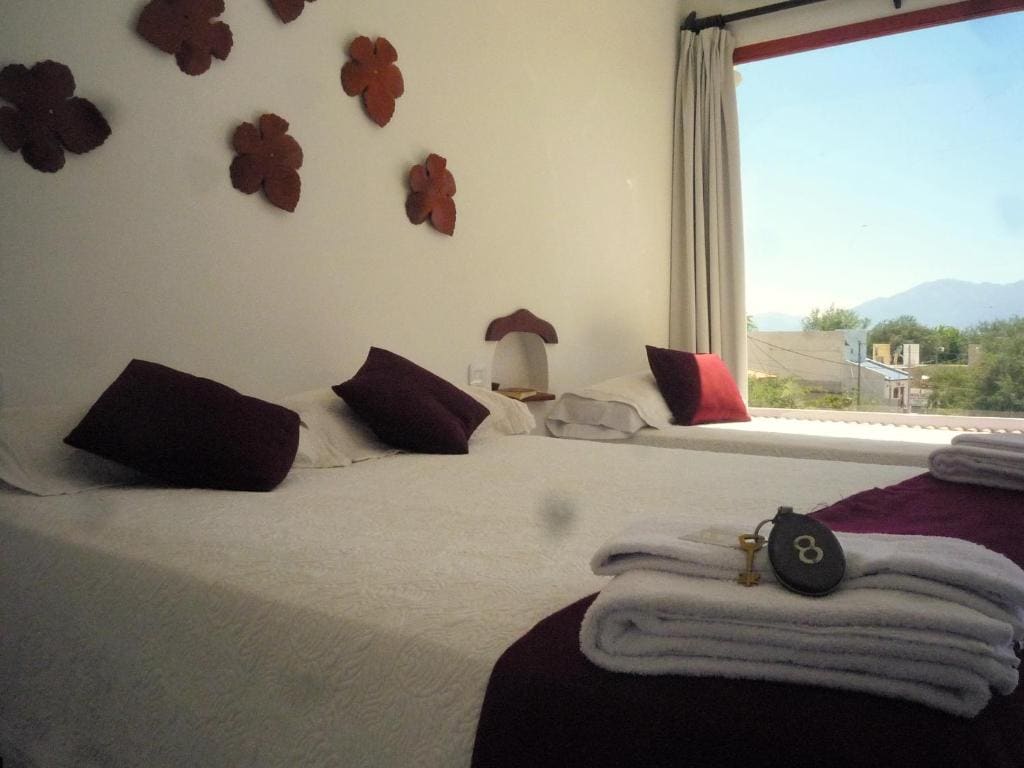 Superior Triple Room room - Image 3