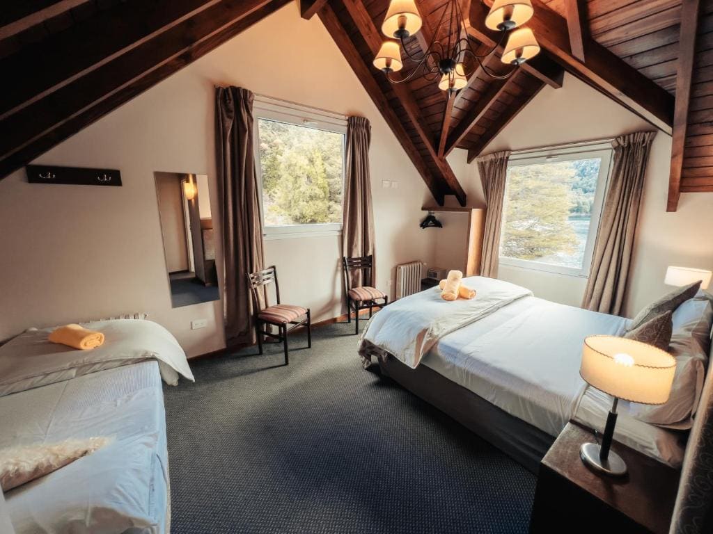 Standard Double or Twin Room room - Image 3