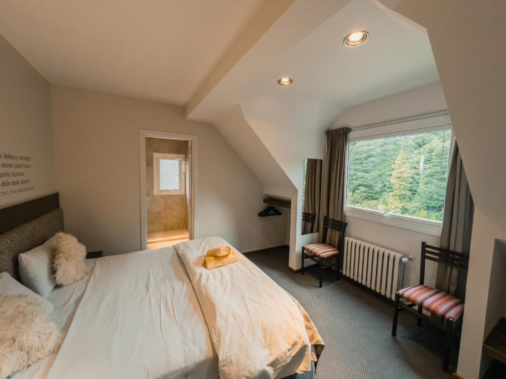 Standard Double or Twin Room room - Image 1