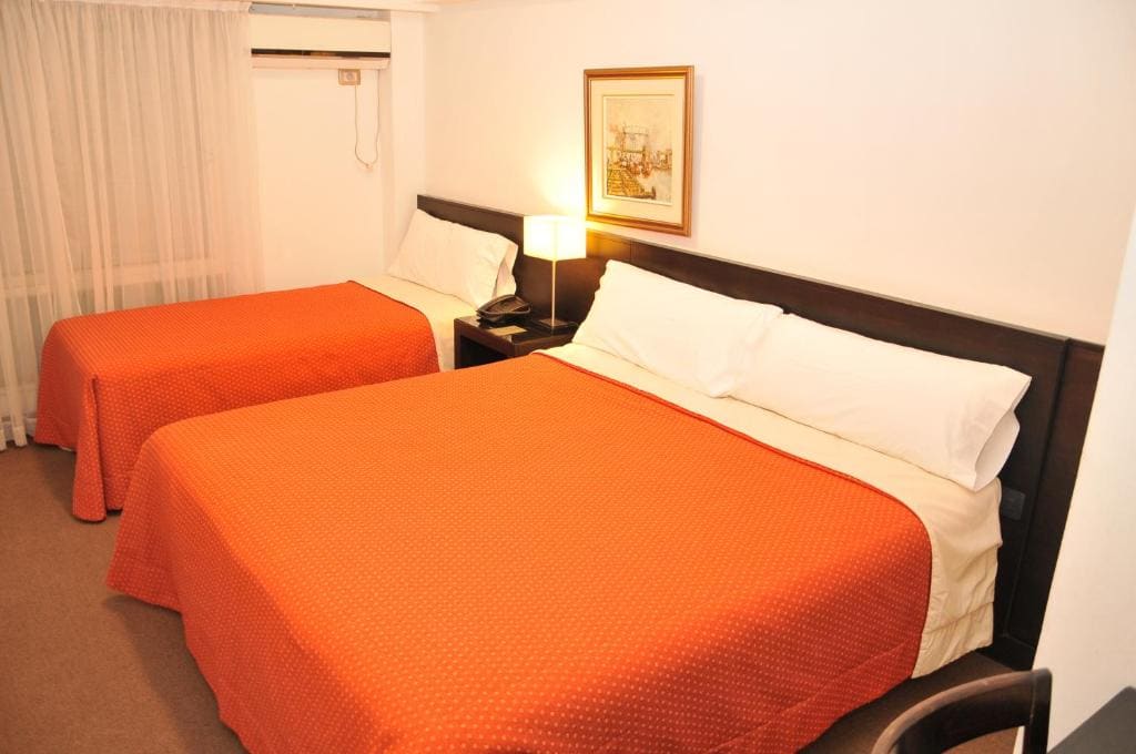 Standard Triple Room room - Image 2