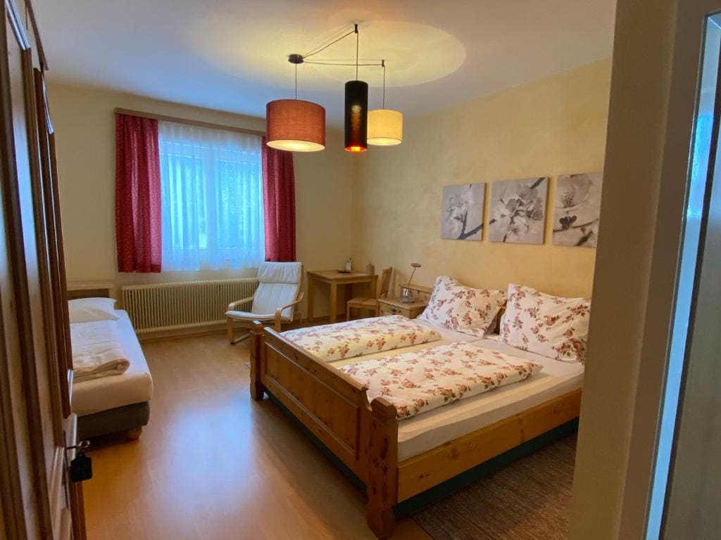 Triple Room with Mountain View room - Image 3