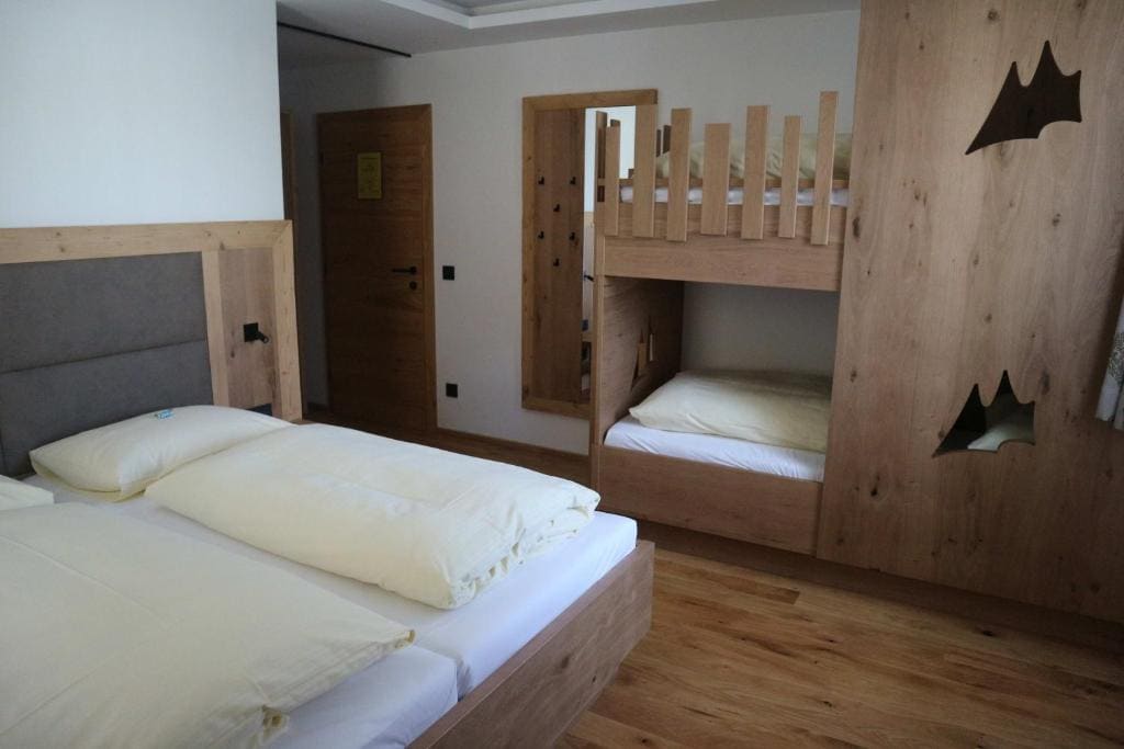 Quadruple Room room - Image 1