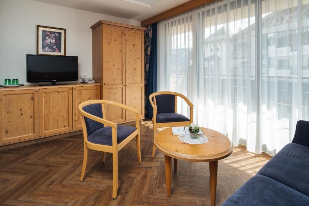 Double Room with Balcony room - Image 1