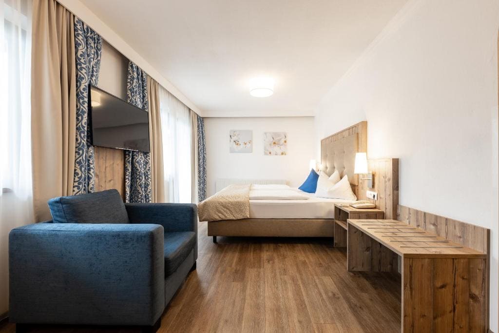 Double or Twin Room with Garden View room - Image 3