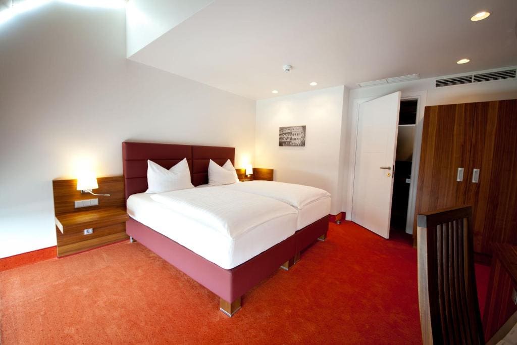 Suite room - Image 1