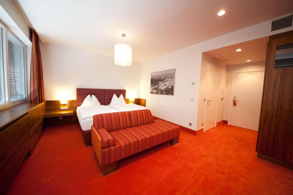 Superior Double Room room - Image 1