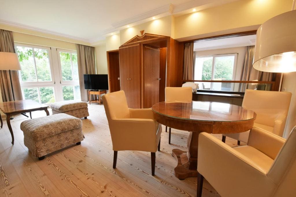 Two Bedroom Suite room - Image 3