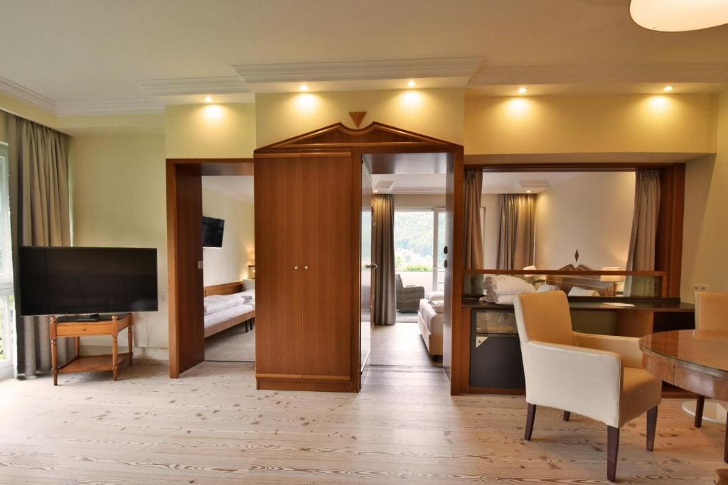 Two Bedroom Suite room - Image 2