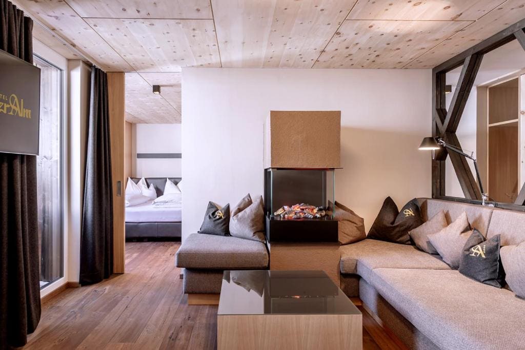 Suite room - Image 3