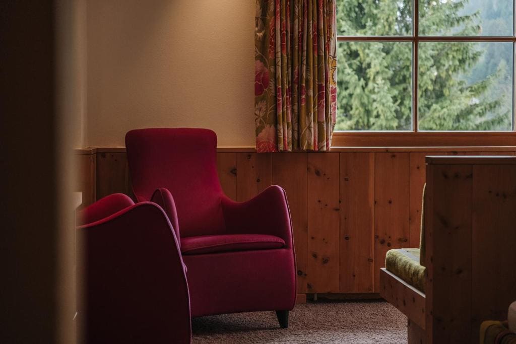Deluxe Double Room with Balcony room - Image 3