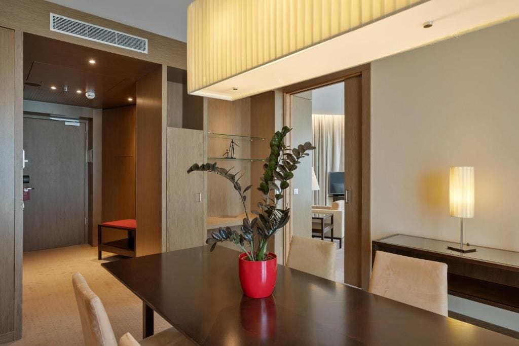 Suite room - Image 3