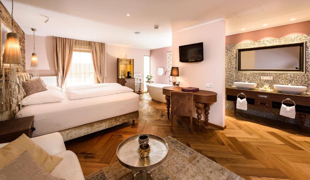 Junior Suite room - Image 3