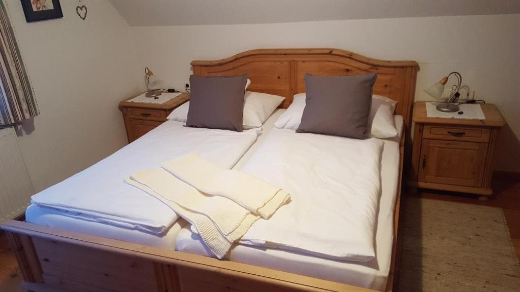 Standard Double Room room - Image 3