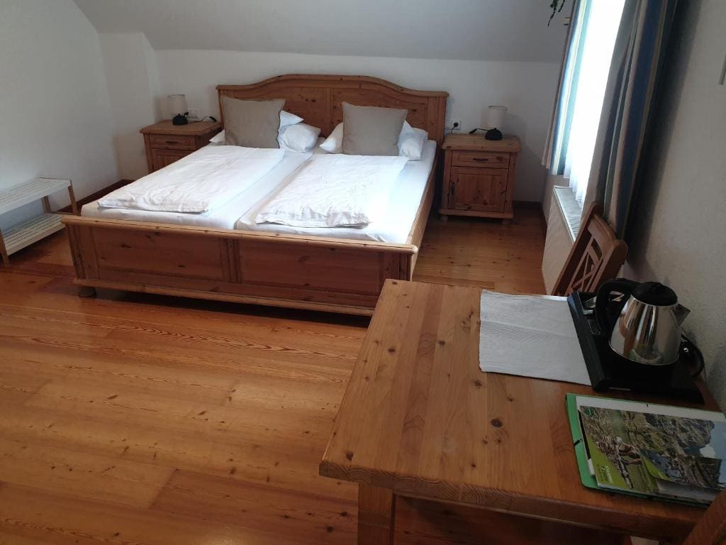 Standard Double Room room - Image 2