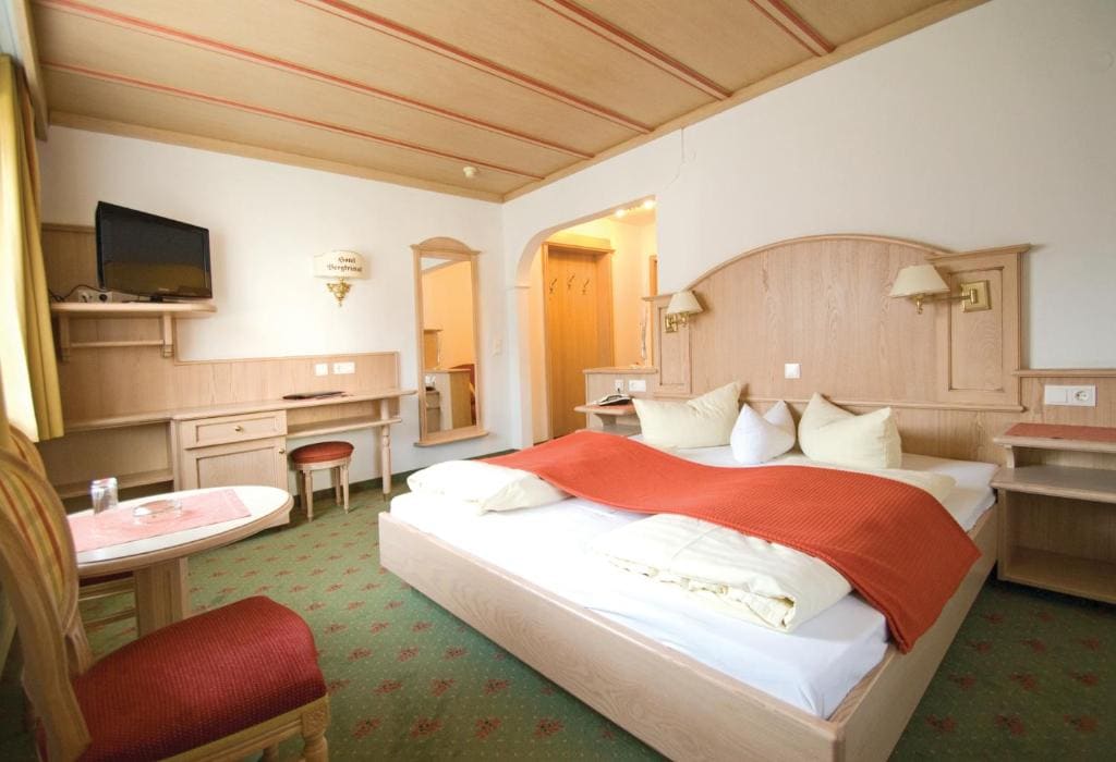 Standard Double Room room - Image 3